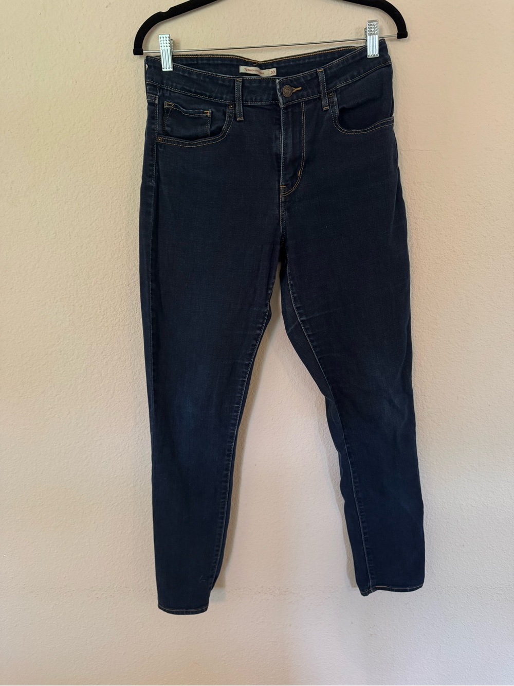 Levi's Women's Dark Blue 721 High Rise Skinny Jeans size 30